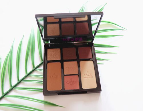 现货ct19圣诞CHARLOTTE TILBURY Gorgeous面部综合盘 stone rose
