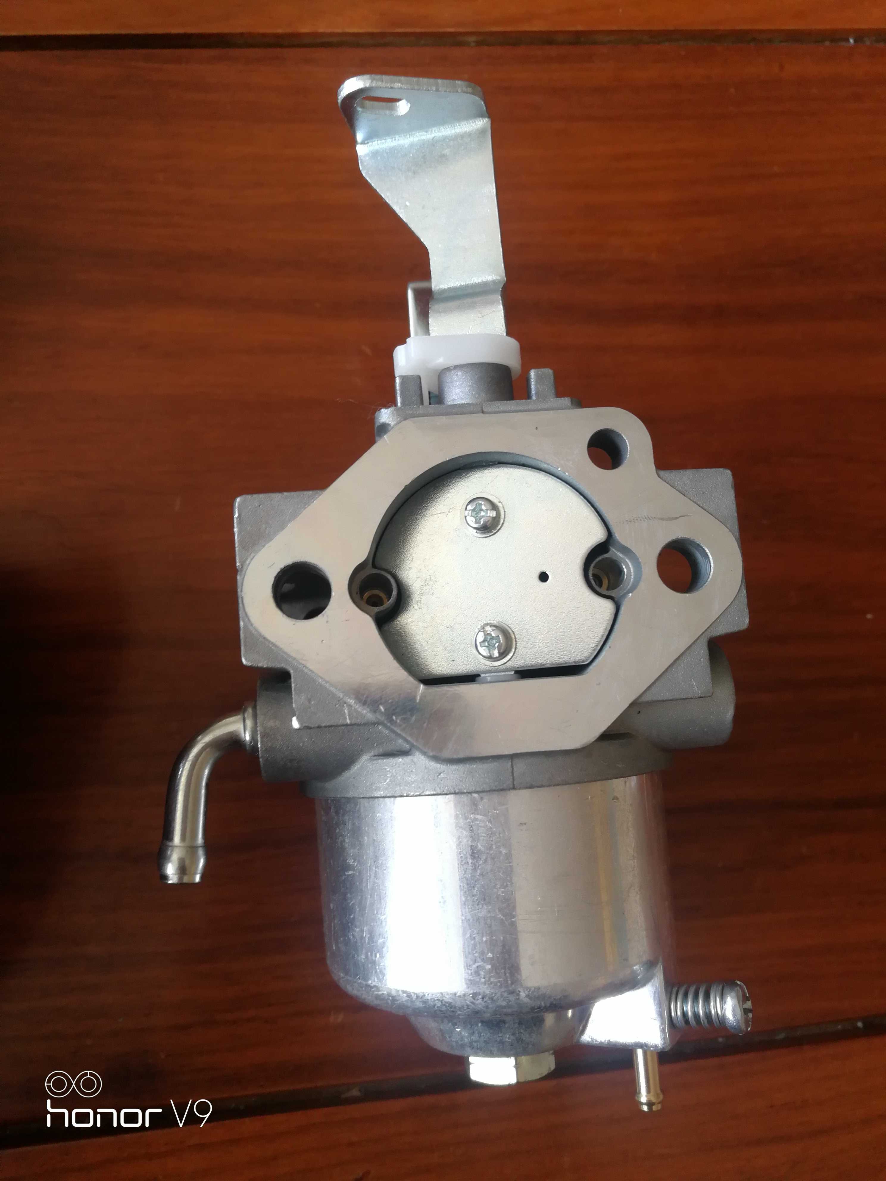 三菱GT1000汽油机化油器10HP