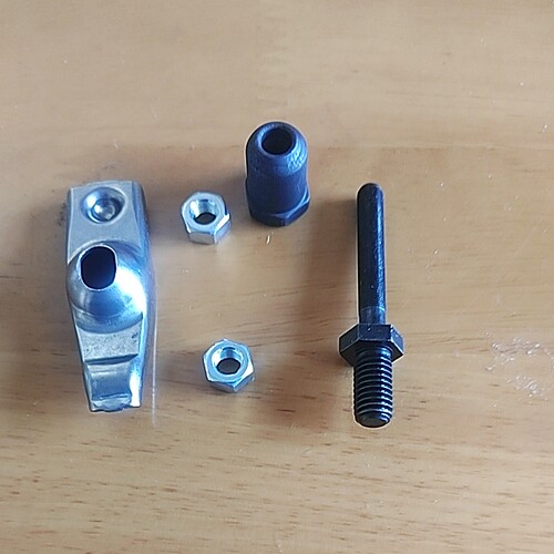 三菱GM301汽油机气门摇臂螺栓