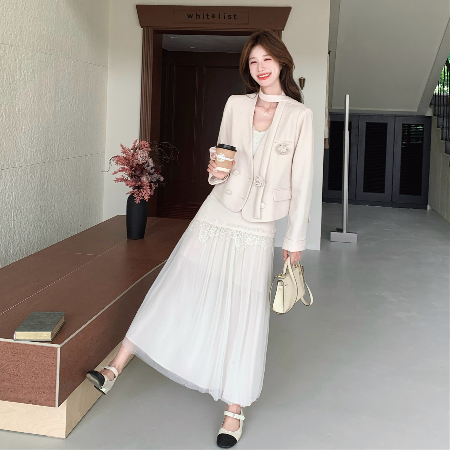 【新款现货】小香风蕾丝西装外套+半身裙