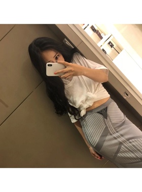 陈yunmu 解构设计针织 拼色半裙