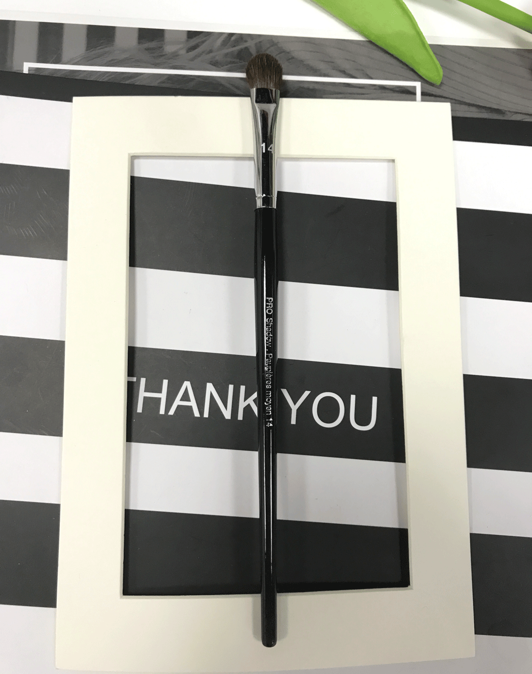 热销丝家小马毛眼影刷好品质化妆刷中号长款动物毛木柄强力推荐