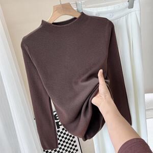 软糯奶黄色半高领正肩针织衫秋冬内搭套头毛衣上衣女纯色卷边长袖