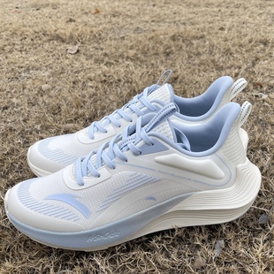 安踏毒刺跑步鞋女款春季透气软底轻便减震低帮中考体测休闲运动鞋