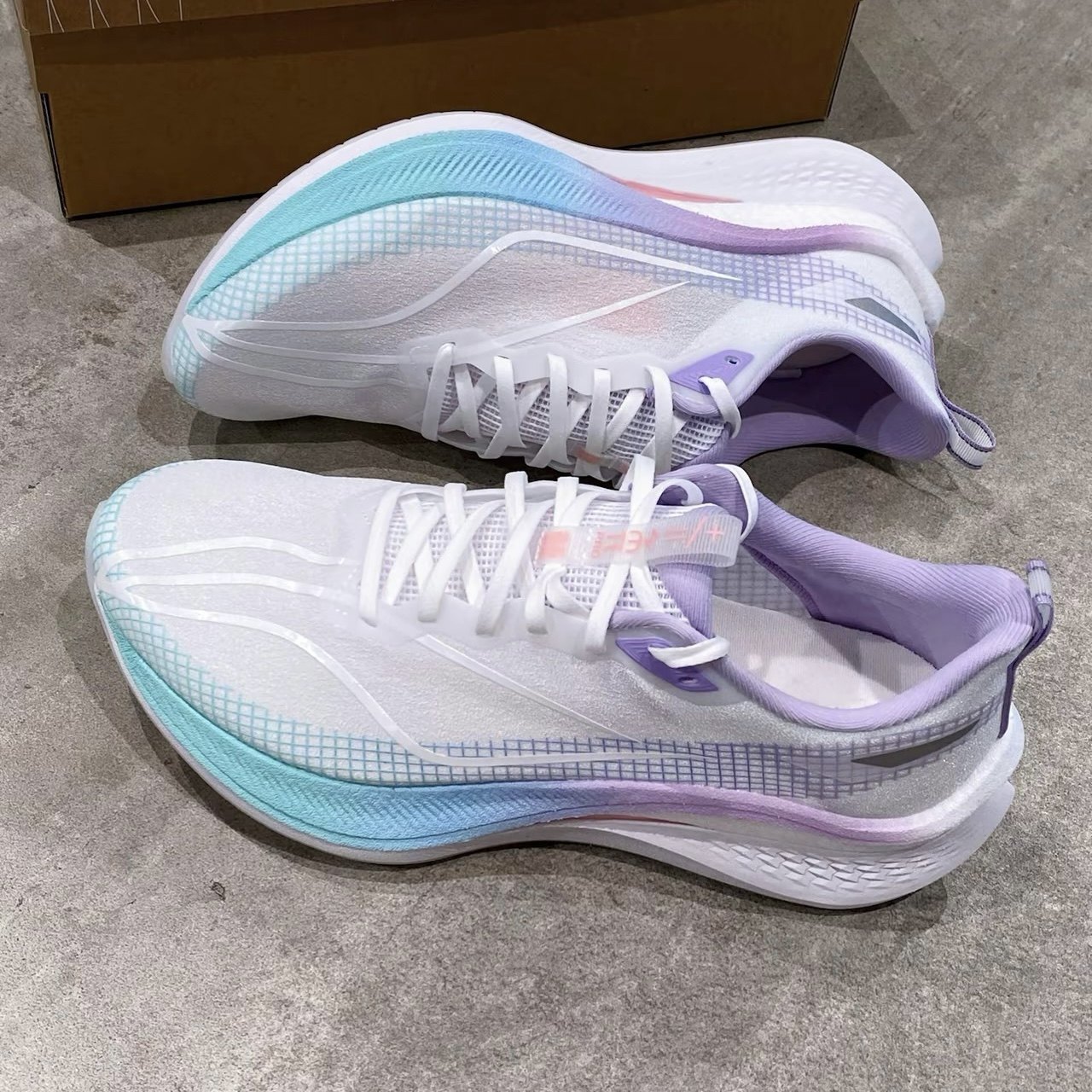 李宁赤兔7pro超轻透气减震跑步鞋