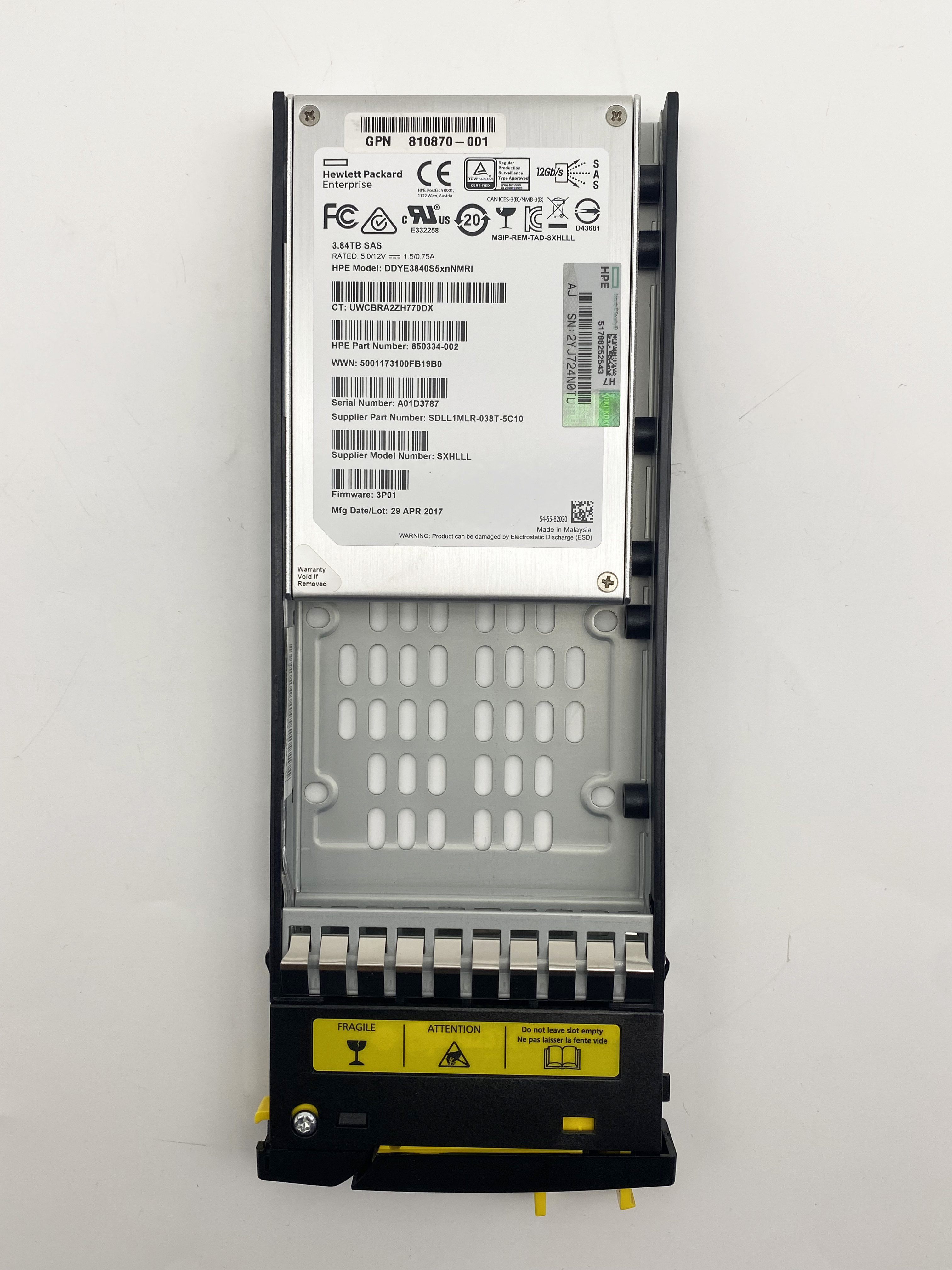 Твердотельный накопитель SSD DDYE3840S5xnNMRI 3PAR объемом 3,84ТБ 873101-001 K2P91B SSD DDYE3840S5xnNMRI