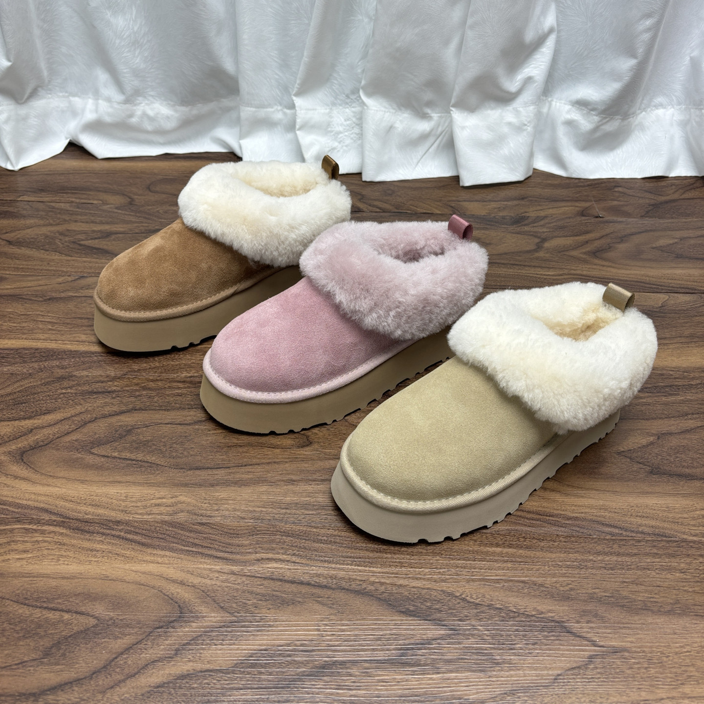 羊皮毛一体厚底迷你雪地靴女