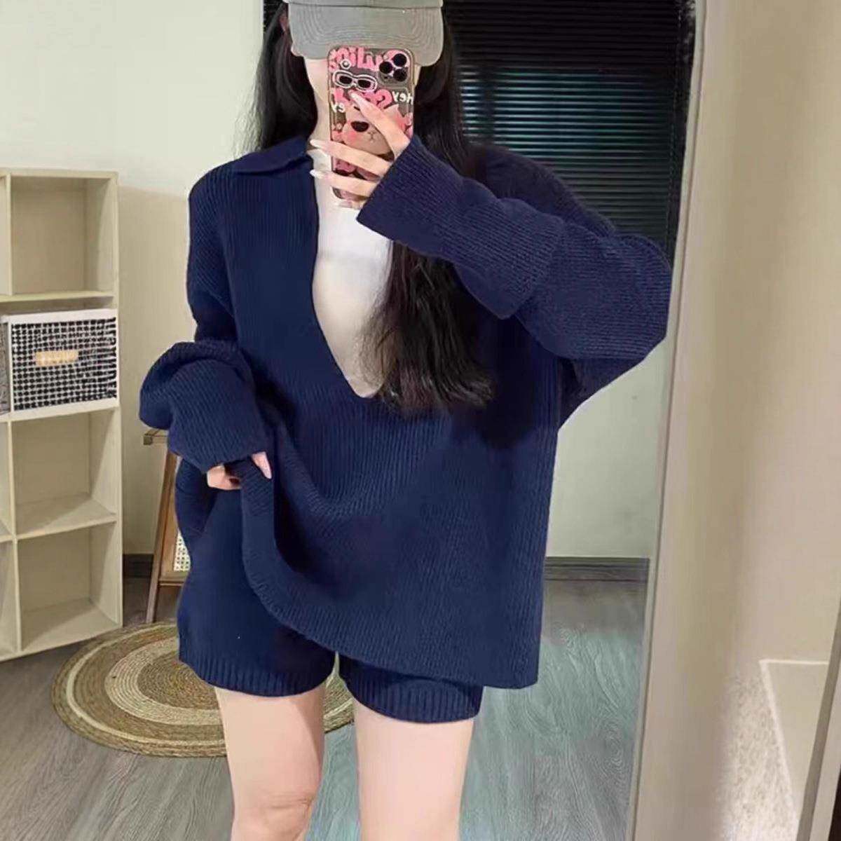 慵懒松弛感V领毛衣套装女秋冬新款宽松显瘦休闲针织衫短裤两件套