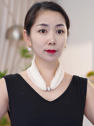 2026春夏新款多功能磁扣百搭丝巾防晒装饰时尚遮颈纹护颈围巾围脖