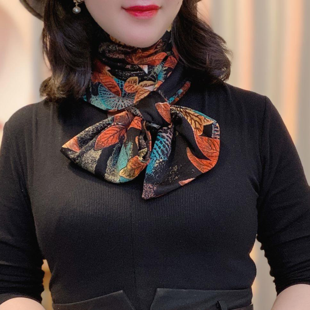 2025秋冬新款澳绒棉围巾耳朵巾百搭时尚洋气长巾保暖护颈椎围脖女