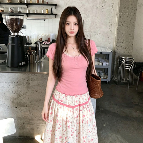 多巴胺玫粉色显白U领正肩短袖t恤女夏季2026新款修身显瘦别致上衣