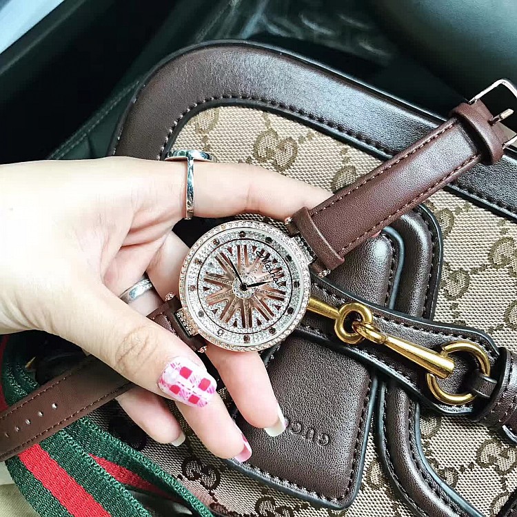 玛莎莉 潮流个性新款时尚女表 会转动 女士手表皮表带