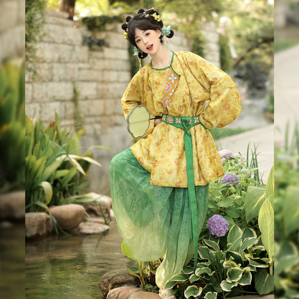 轻汉坊【柠檬甜茶】唐制绣花短款圆领袍汉服灯笼裤套装日常套装女
