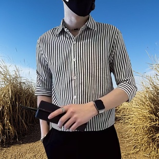 男士竖条纹衬衫夏天短袖韩版修身潮流帅气冰丝痞帅七7分中袖衬衣