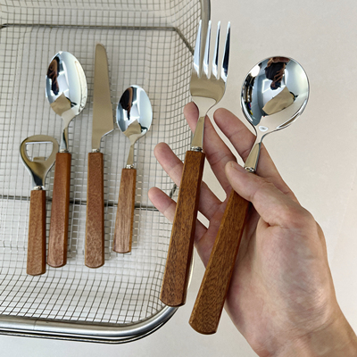 柚木手柄304不锈钢勺子家用