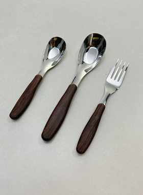 南瓜厨房18-10不锈钢人体工程学防木纹加厚高颜值餐具手柄儿童食