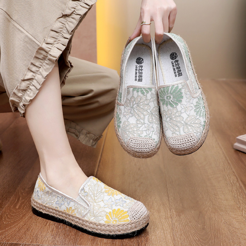 新款老北京布鞋女一脚蹬懒人渔夫鞋平底舒适透气绣花女士休闲鞋,女鞋,传统布鞋,淘宝优惠券,粉丝福利购,淘宝优惠卷