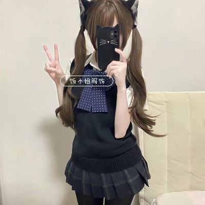 制服针织衫黑色马甲短袖格裙套装