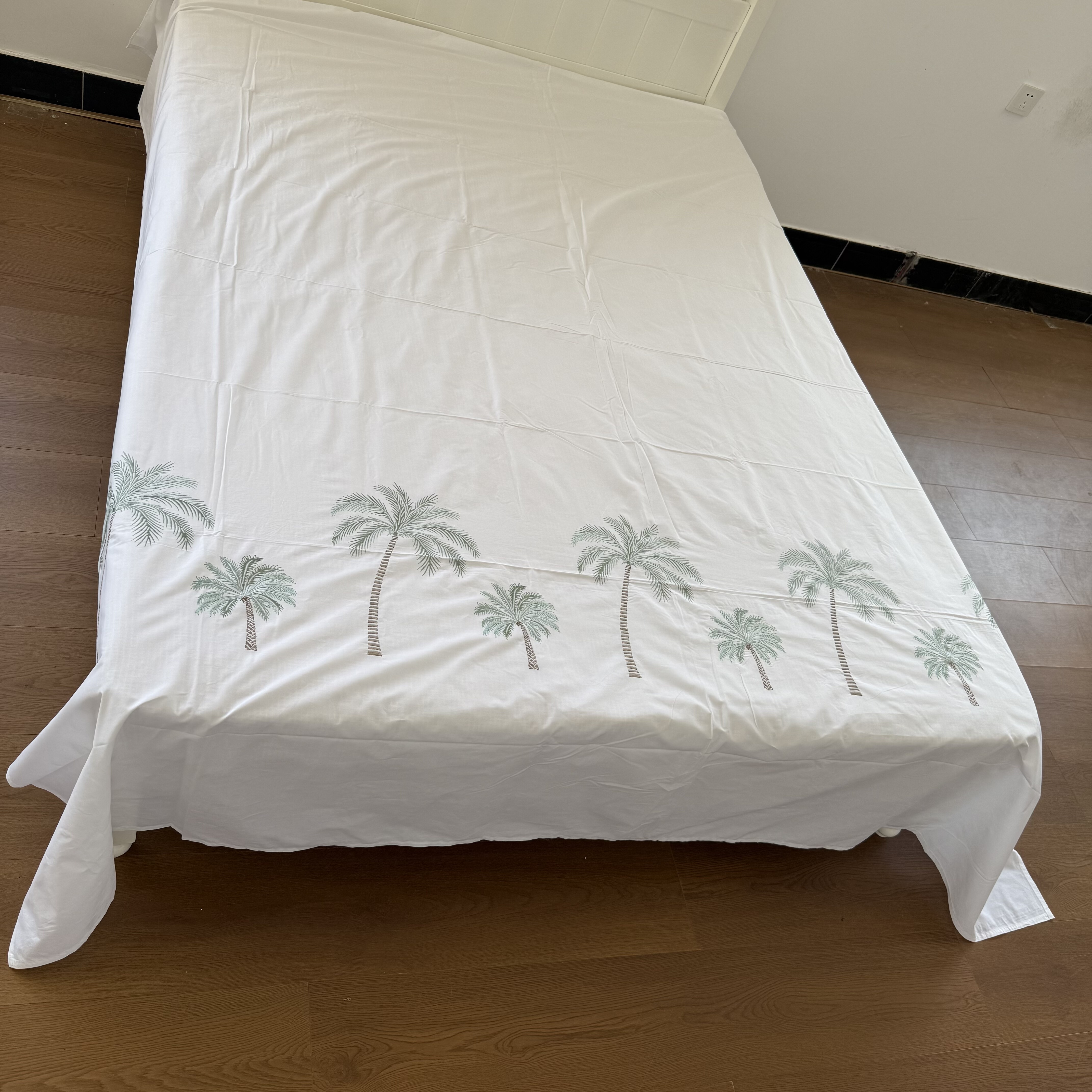 亏钱处理！外贸尾单全棉绣花床单单件纯棉平纹双人白色刺绣睡单