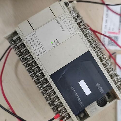 三菱PLCFX3GA40MTCM实物图正品通电议价
