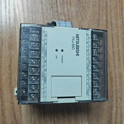 三菱FX2N8AD保证原装正品成色可以充新议价