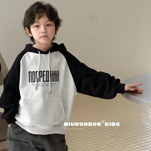 牛哆哆儿童拼色连帽卫衣2025春秋款插肩袖上衣男童拼接帽衫55091