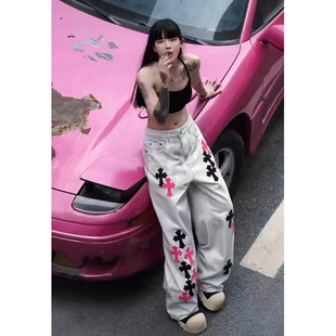 欧美hiphop炸街裤子脏染白色十字架贴皮刺绣牛仔裤水洗阔腿直筒裤