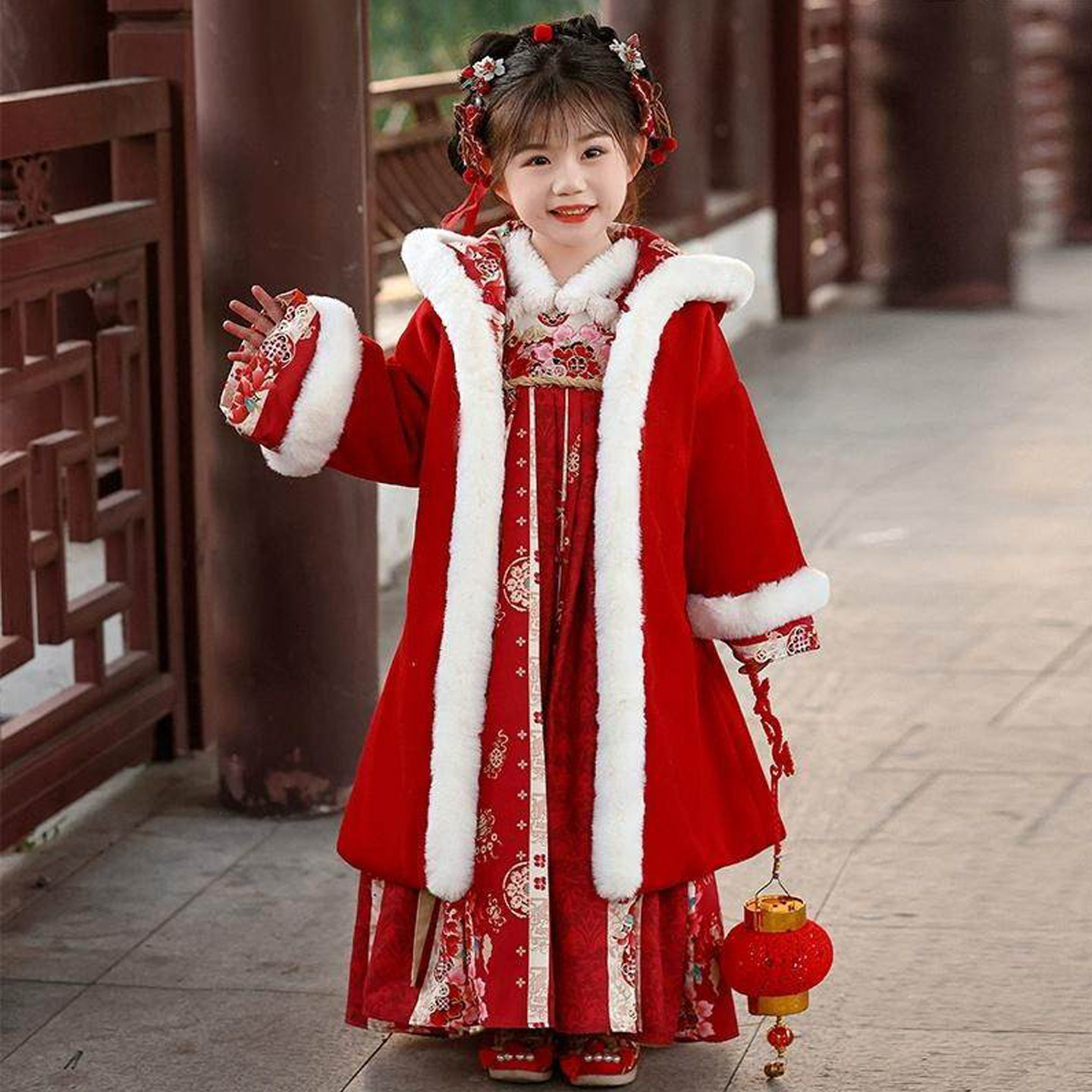 汉服女童拜年服冬装2026新款儿童国风连衣裙女孩过年喜庆新年唐装