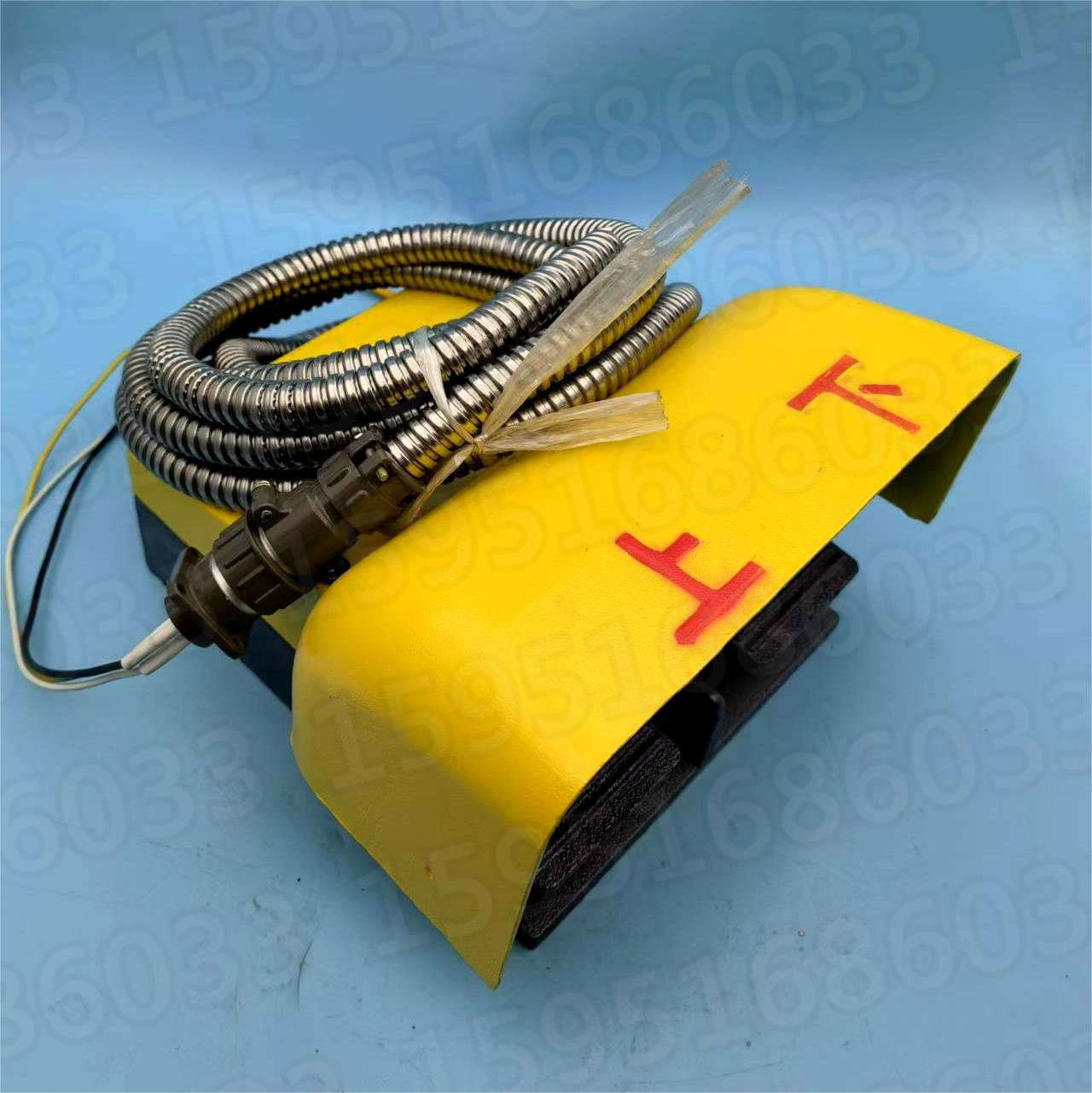 液压折弯机脚踏开关带线双踏板ydt1-14脚踩开关双向上下脚踏开关