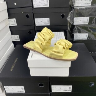 夏季 沙滩休闲仙女鞋 新品 拖鞋 平底云朵泡芙凉鞋 专柜正品