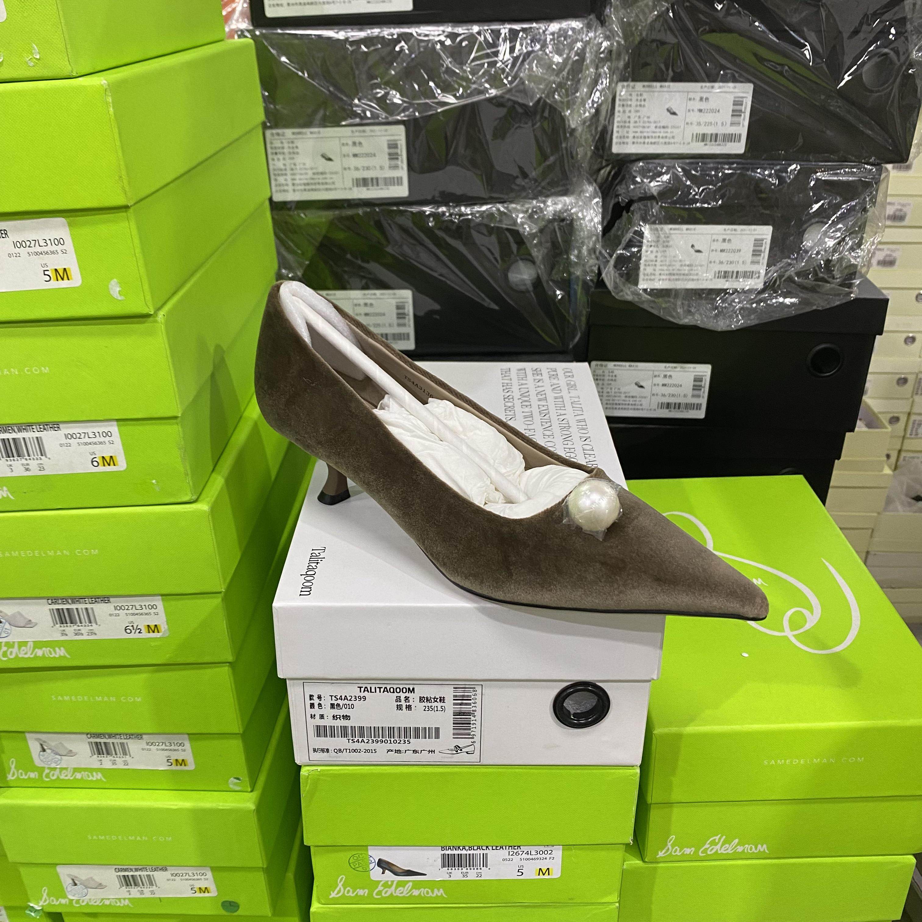 细跟专柜正品真丝绒单鞋尖头轻奢