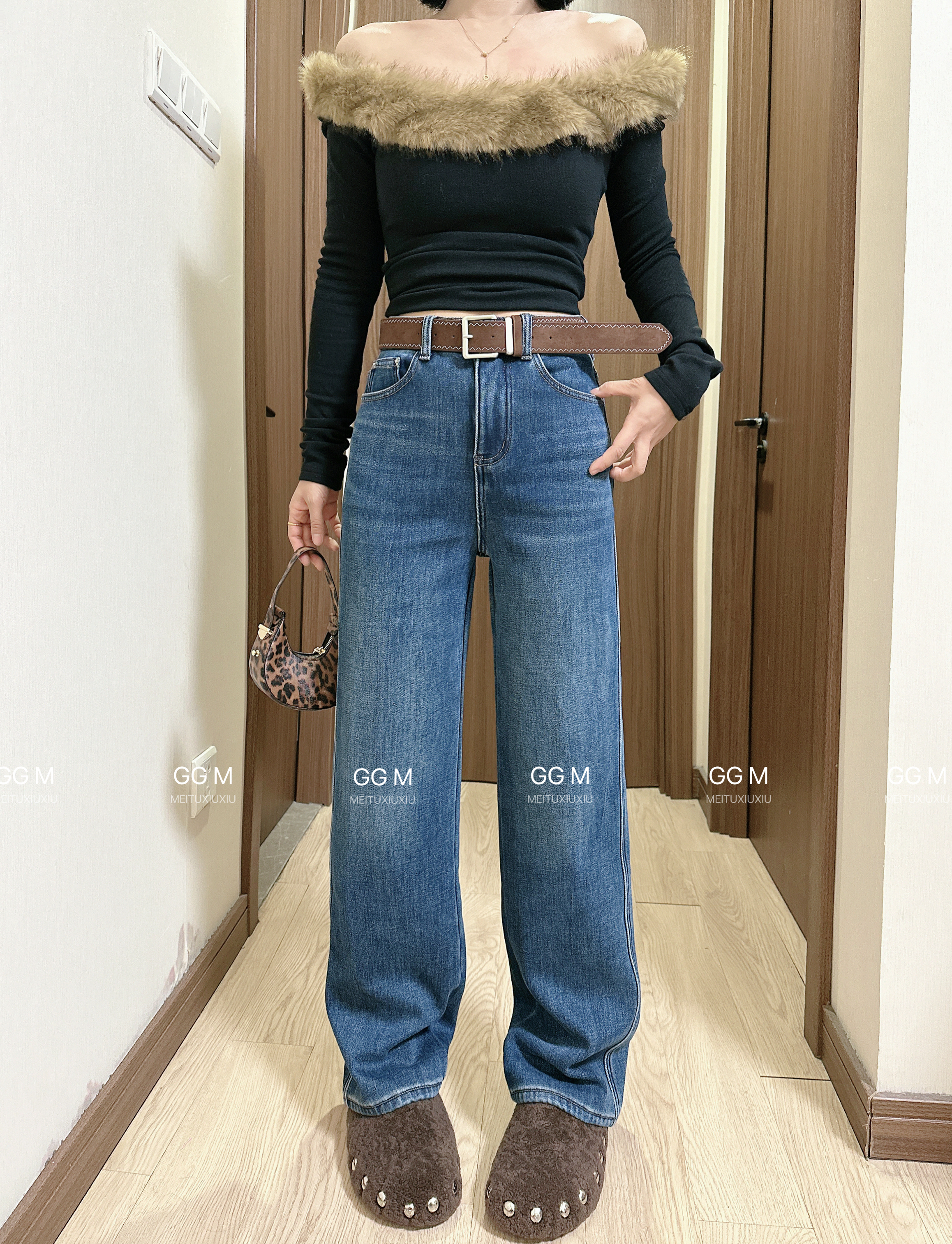 2025年冬季新款加绒深蓝色加绒直筒牛仔裤女高腰显瘦窄裤拖地裤子