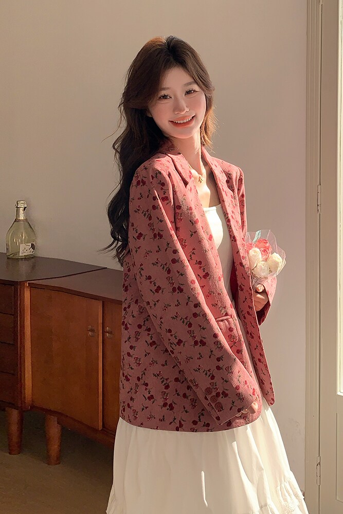 红色休闲西装外套小个子女春季2025新款高级感碎花设计感小众西服,女装西装,2C320