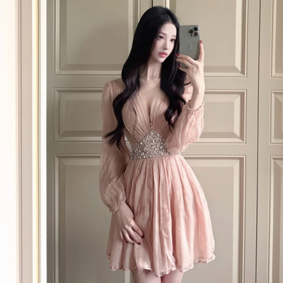 NOHASHTAG连衣裙女早秋高级感重工镶钻钓系约会裙V领生日裙子