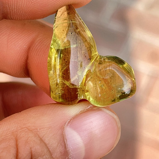 天然无烧无填充无注胶无任何处理的黄色海蓝宝原石吊坠金色海蓝宝