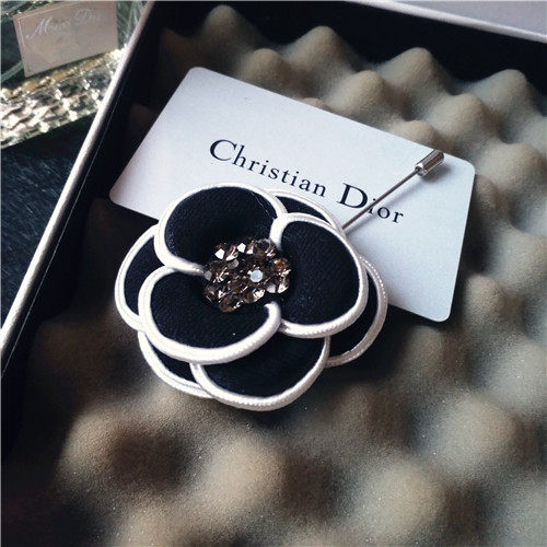 韩国东大门进口复古珍珠布艺水钻奢华女山茶花朵胸花胸针别针配饰,饰品/流行首饰/时尚饰品新,胸针,淘宝优惠券,粉丝福利购,淘宝优惠卷