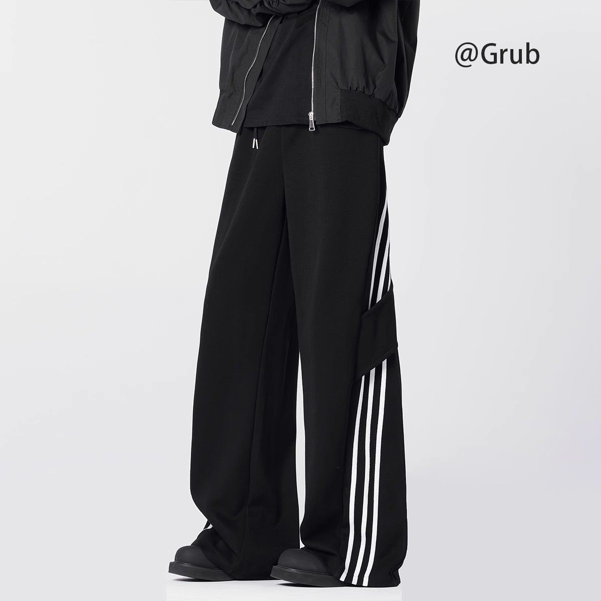 黑色