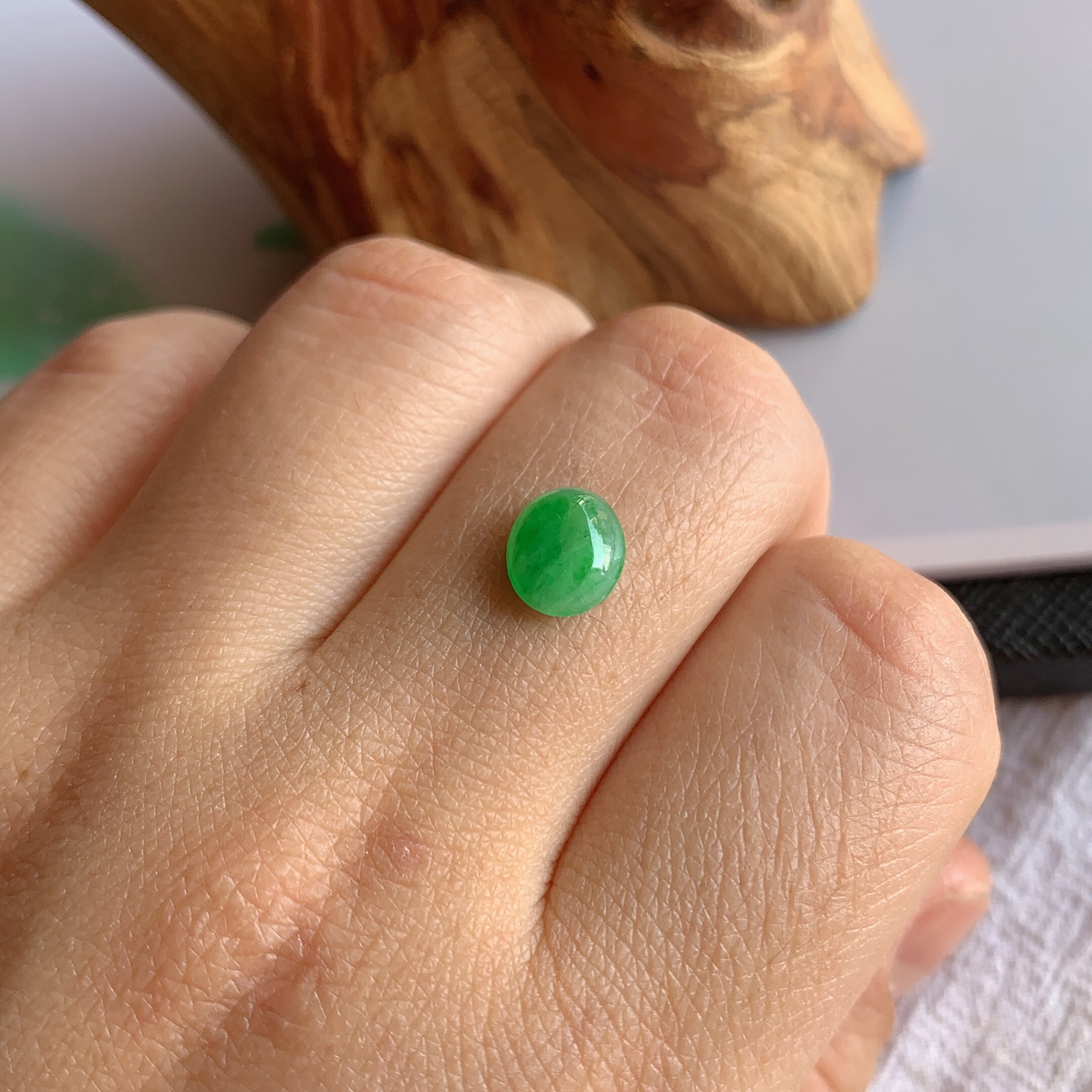 缅甸天然A货翡翠冰糯种满色蛋面镶嵌件老坑玉翡翠满绿蛋面戒面