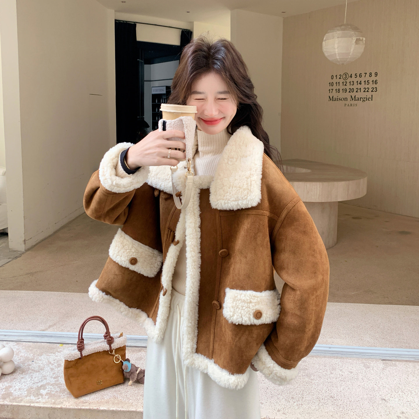 【】新品2D033-Y916-P215-K318驼色羊羔毛外套,女装短外套,2D033