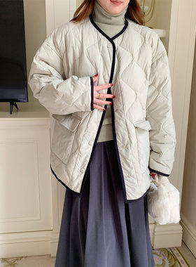 UVPU豆绿菱格撞色羽绒服