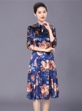 金丝绒连衣裙高贵夫人洋气2024春秋中老年妈妈50岁名牌时尚旗袍裙