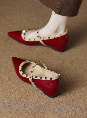 内增高小跟单鞋女2026春新款法式尖头浅口玛丽珍配裙子铆钉晚晚鞋