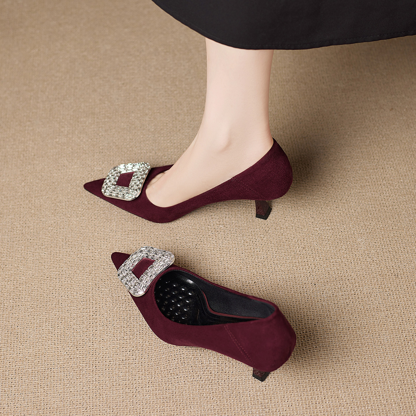 巨好看复古水钻气质高跟鞋2026新款春款细跟尖头浅口单鞋女不累脚,女鞋,浅口单鞋,淘宝优惠券,粉丝福利购,淘宝优惠卷