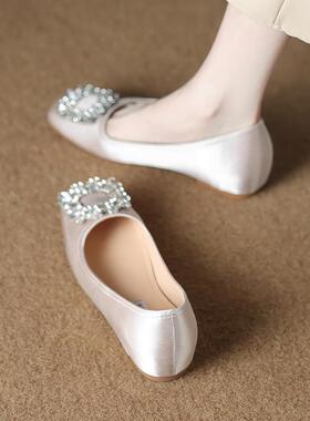 法式气质浅口方扣钻内增高单鞋女2026春方头小码32-40配裙奶奶鞋