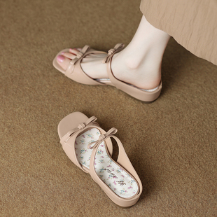 气质坡跟拖鞋女夏外穿2026新款内增高半拖高级感一字拖配裙子凉拖