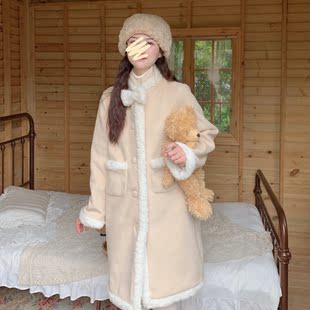 honeyrubao《奶酪少女》羊羔毛拼接立体蝴蝶结奶黄色大衣外套