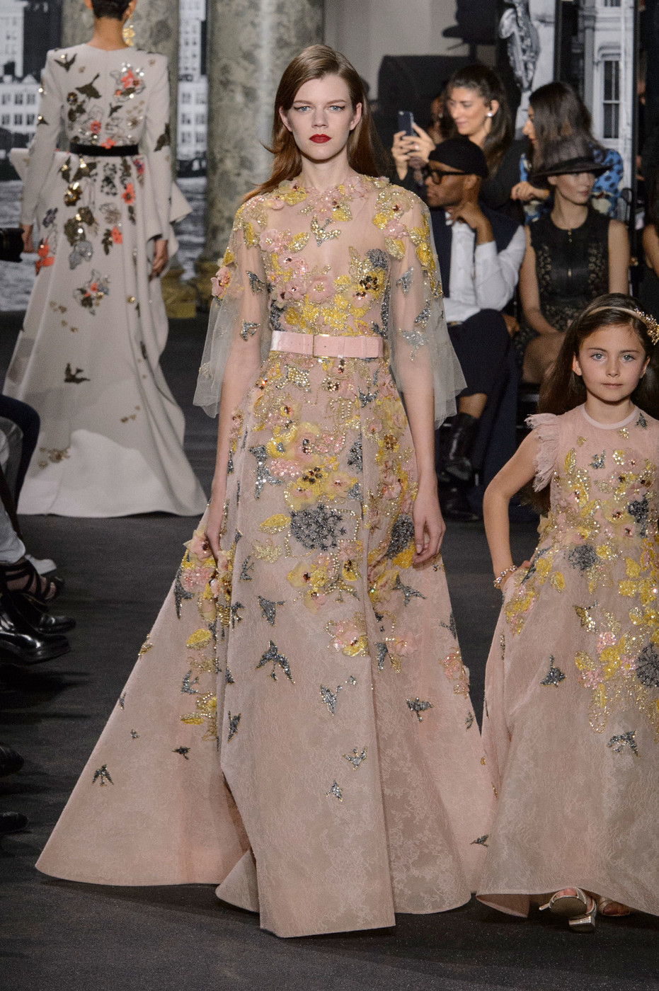 遮肉显瘦甜美纯手工缝制晚礼服