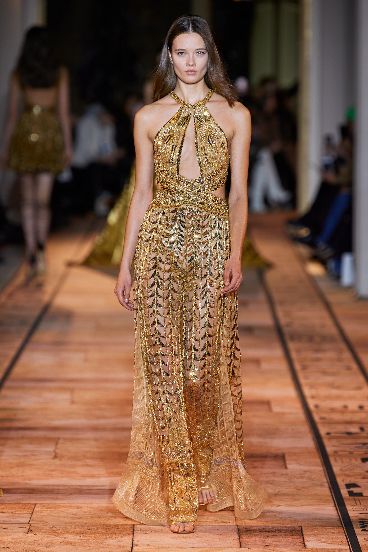 zuhair murad 2025 金色挂脖露腰性感主持唱歌晚礼服新娘敬酒服