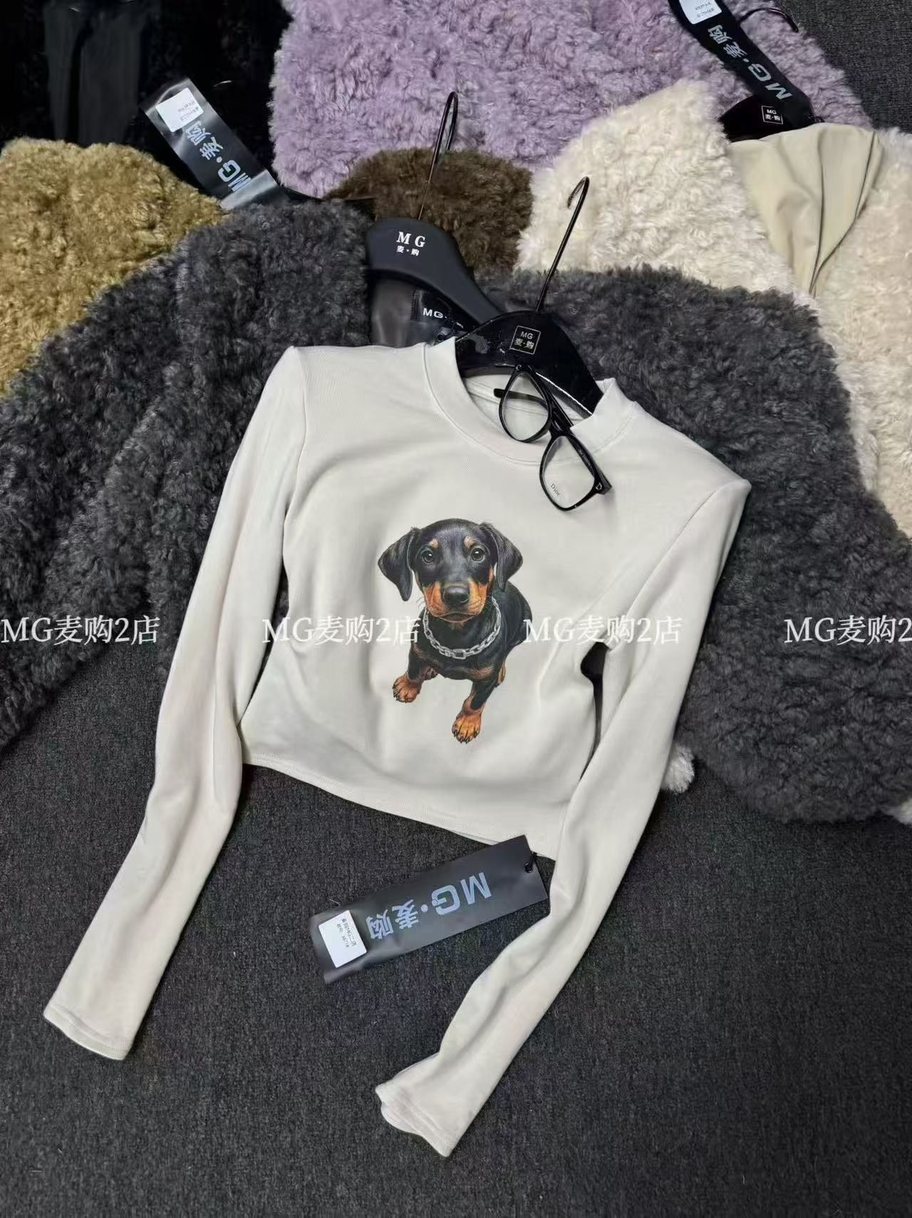 2025秋冬韩系呆萌小狗印花短款长袖加绒保暖辣妹打底衫T恤t