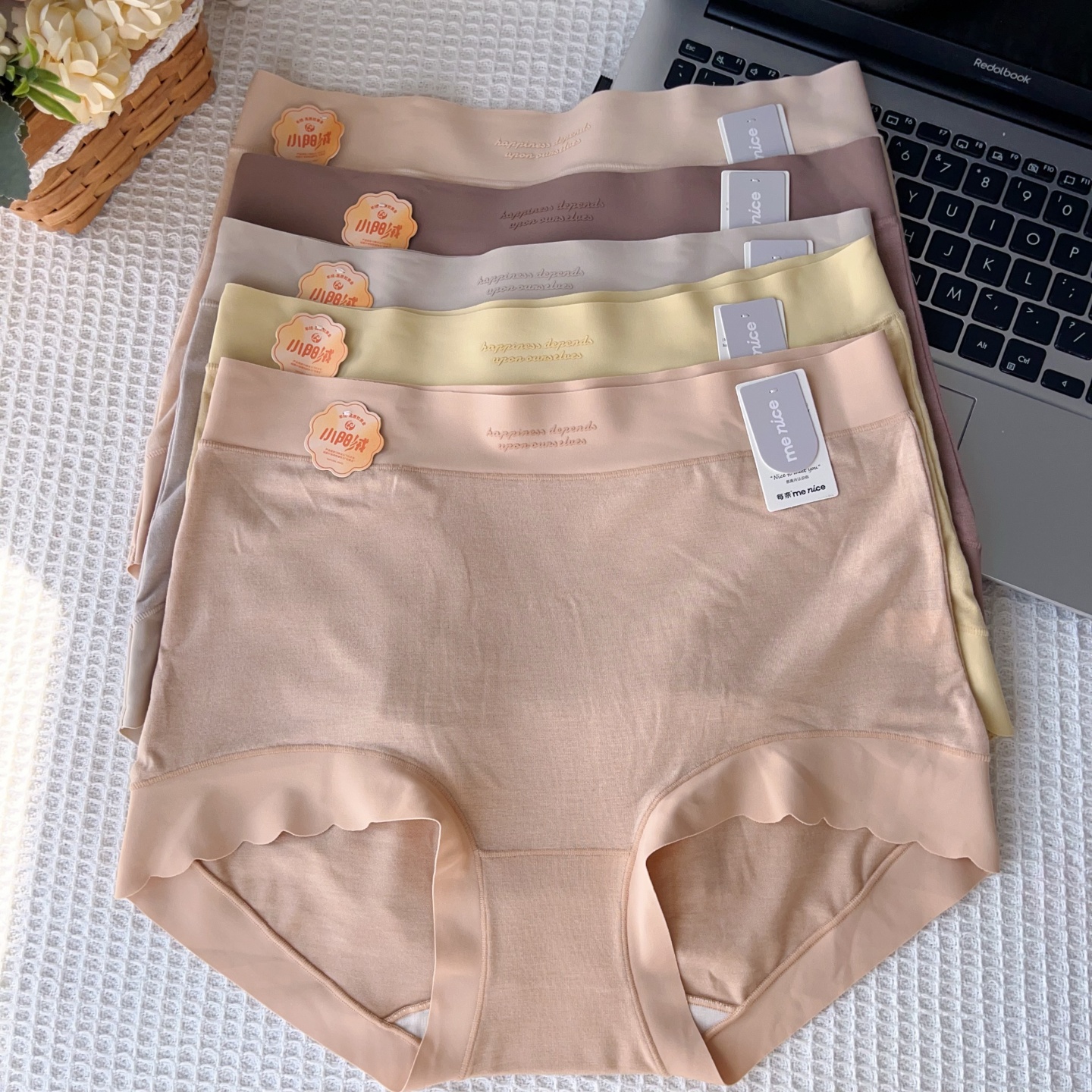 每N秋冬新款高腰内裤女小阳绒磨毛亲肤抗菌桑蚕丝裆包臀6104